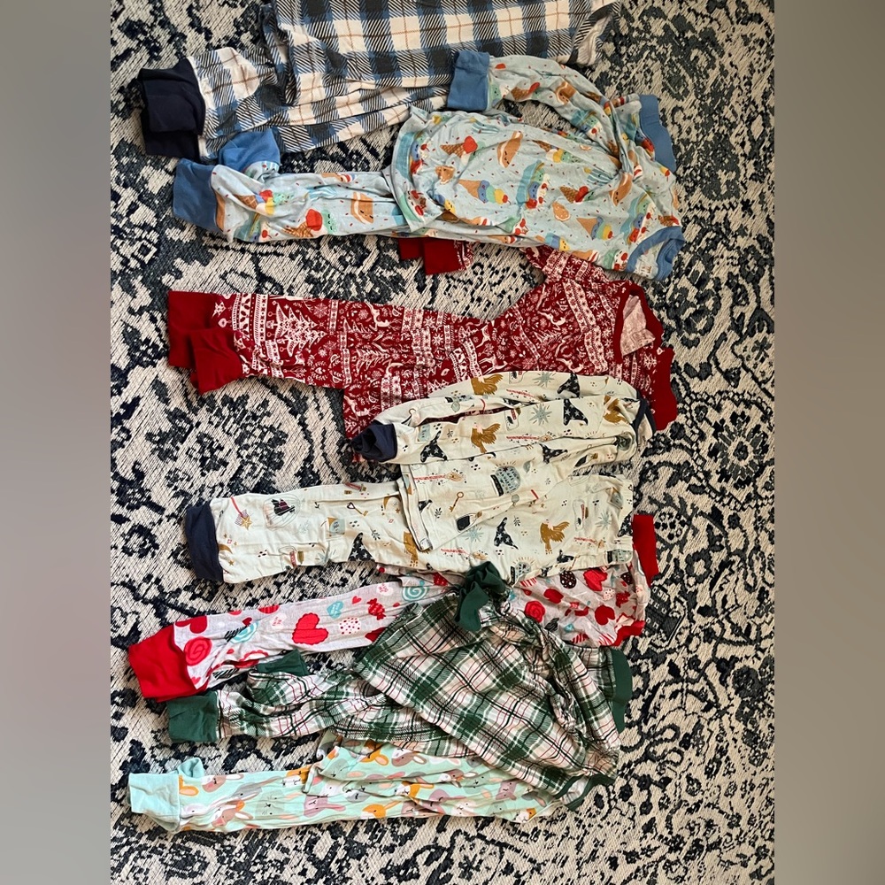 Little sleepies/ angel dear 4T pajamas